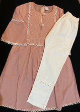 Load image into Gallery viewer, Teens - 2-piece Beeds Trouser Suit

